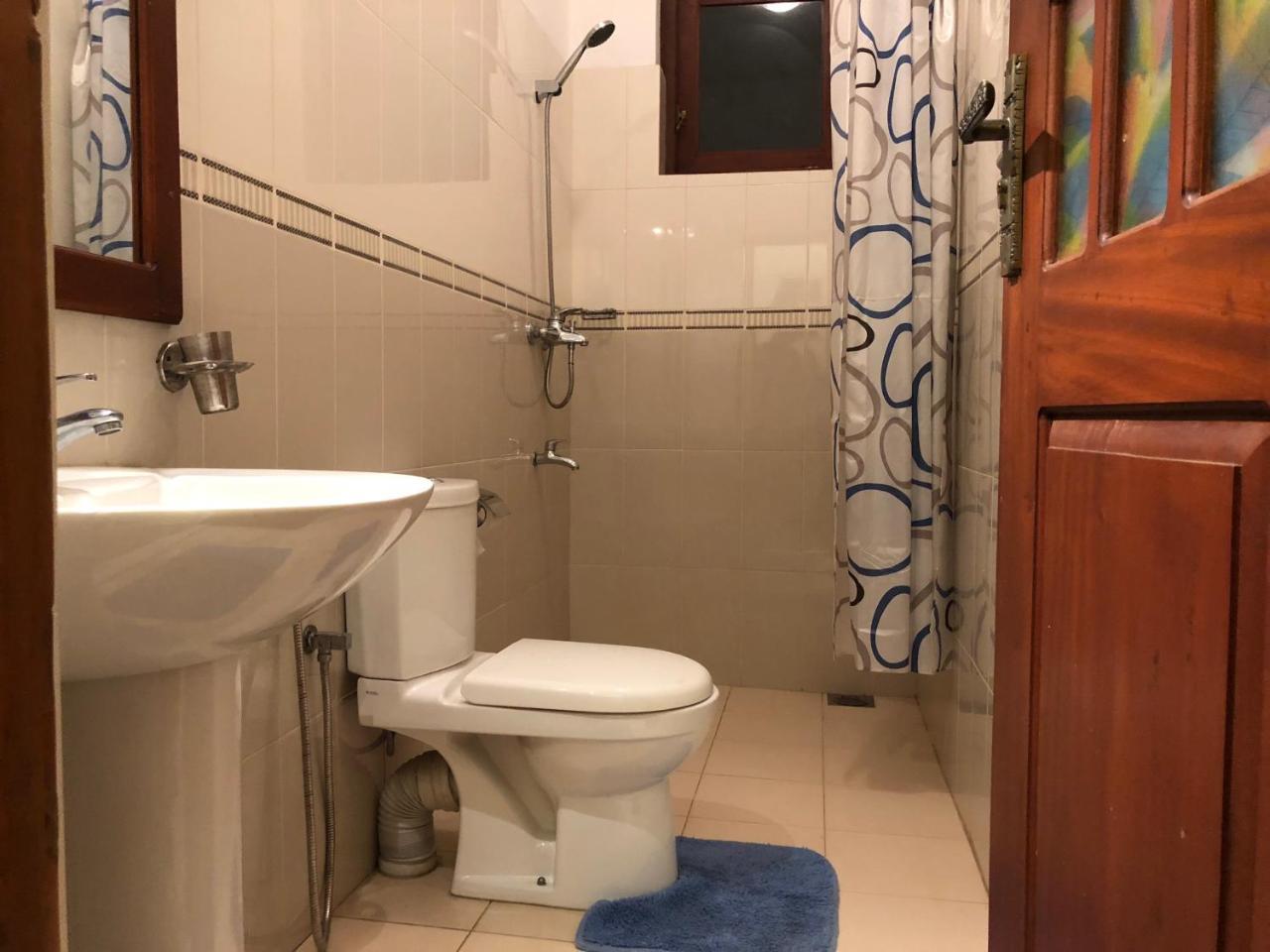 Helianto Social Villa Bentota Luaran gambar
