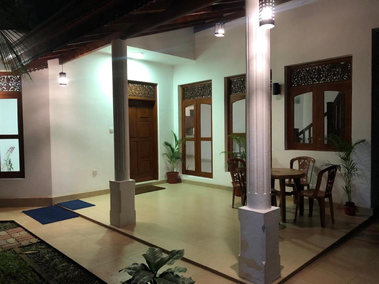 Helianto Social Villa Bentota Luaran gambar