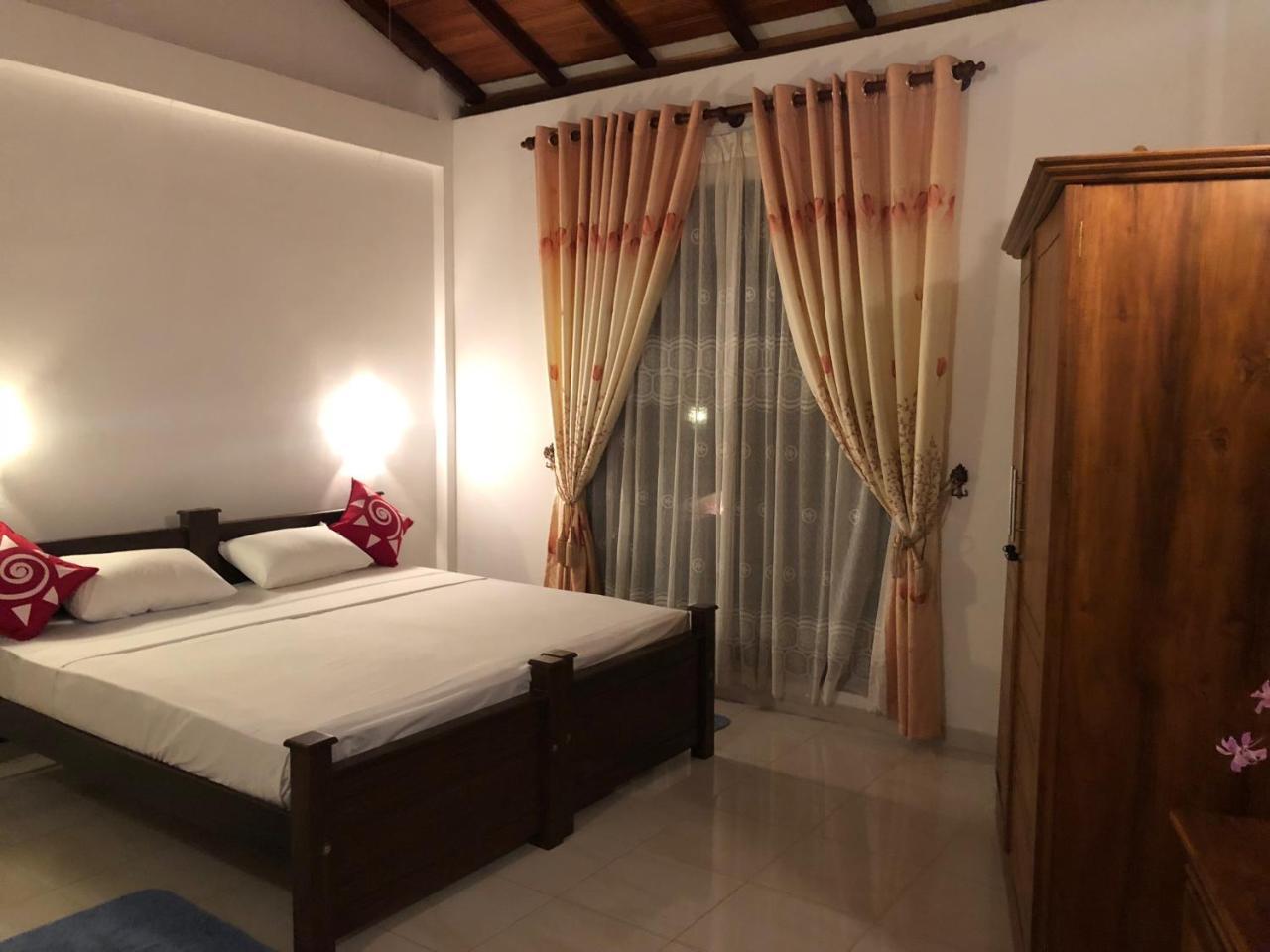 Helianto Social Villa Bentota Luaran gambar