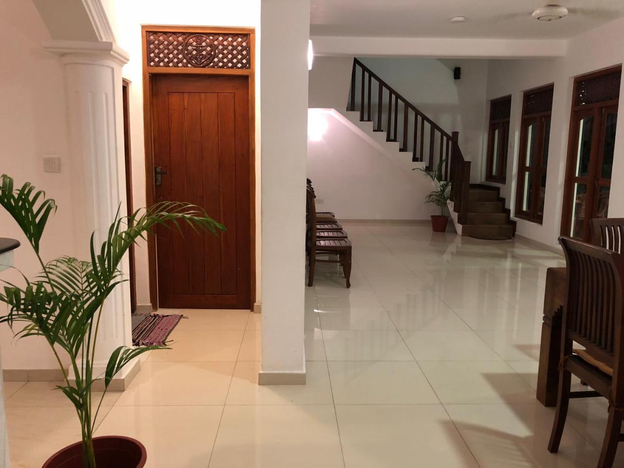 Helianto Social Villa Bentota Luaran gambar