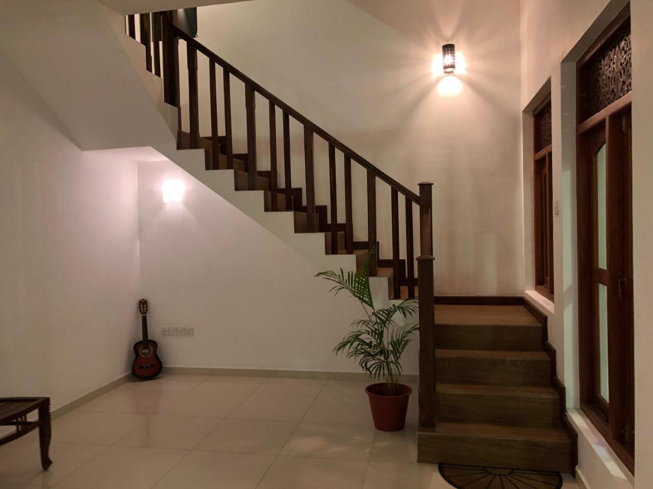 Helianto Social Villa Bentota Luaran gambar