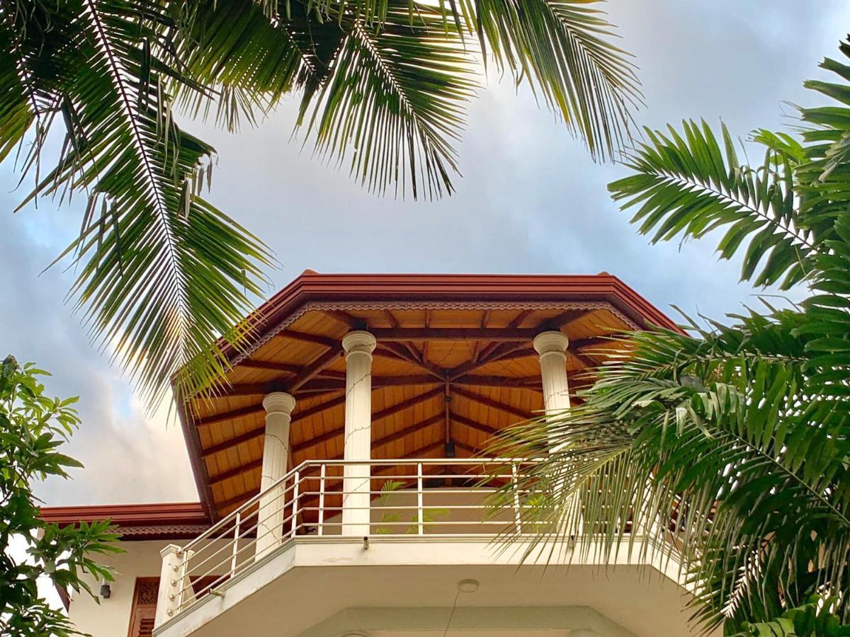 Helianto Social Villa Bentota Luaran gambar